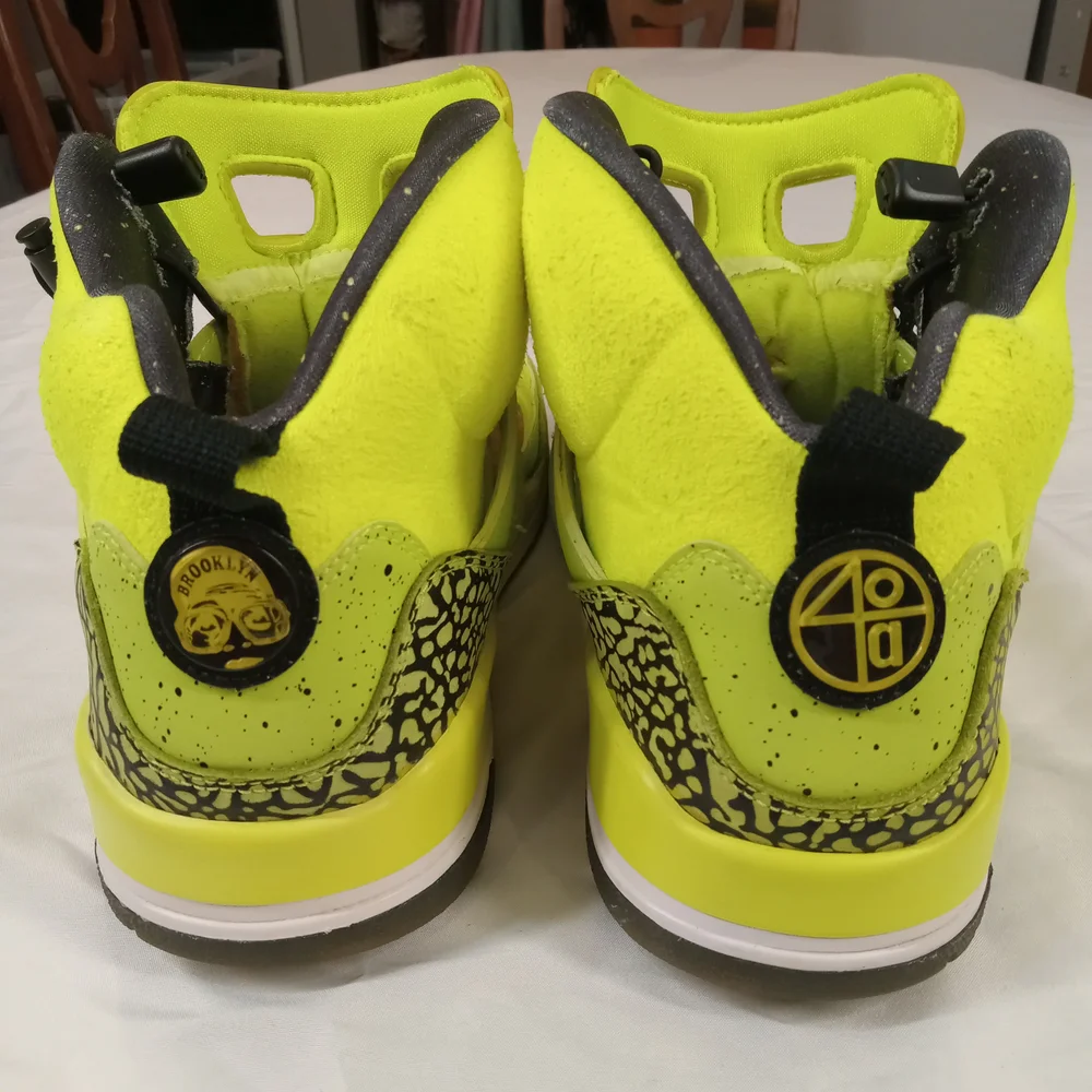 Nike Men's Air Jordan Spizike BHM Green Neón  Size 10
